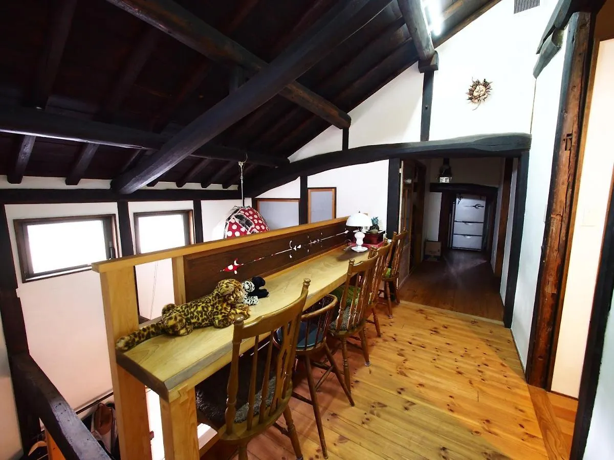 Homestay ヒルズハウスセカンド Apartment Tokoname