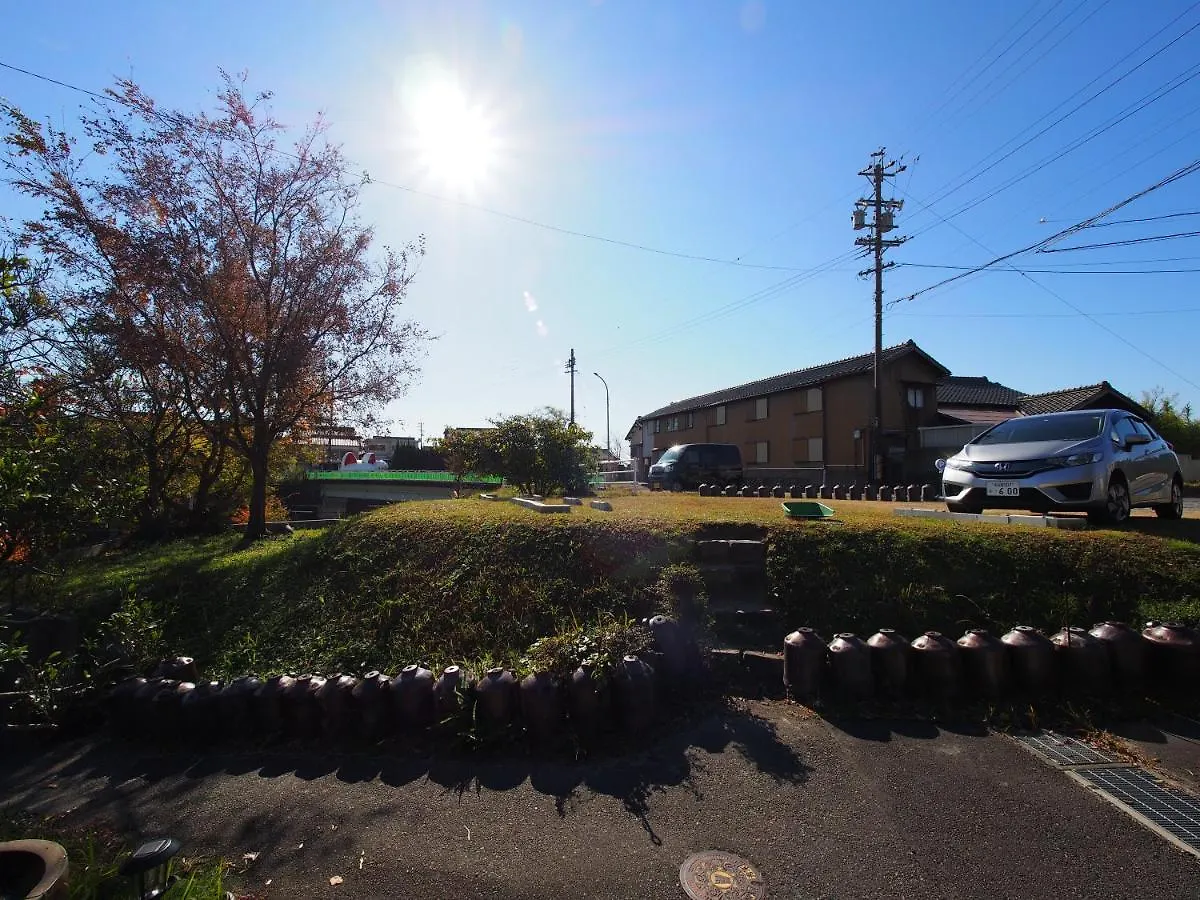 Homestay ヒルズハウスセカンド Apartment Tokoname